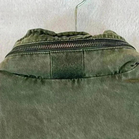 Bass Utility Jacket Women's Size Small Green Beading Detail Adjustable Features - Picture 5 of 13